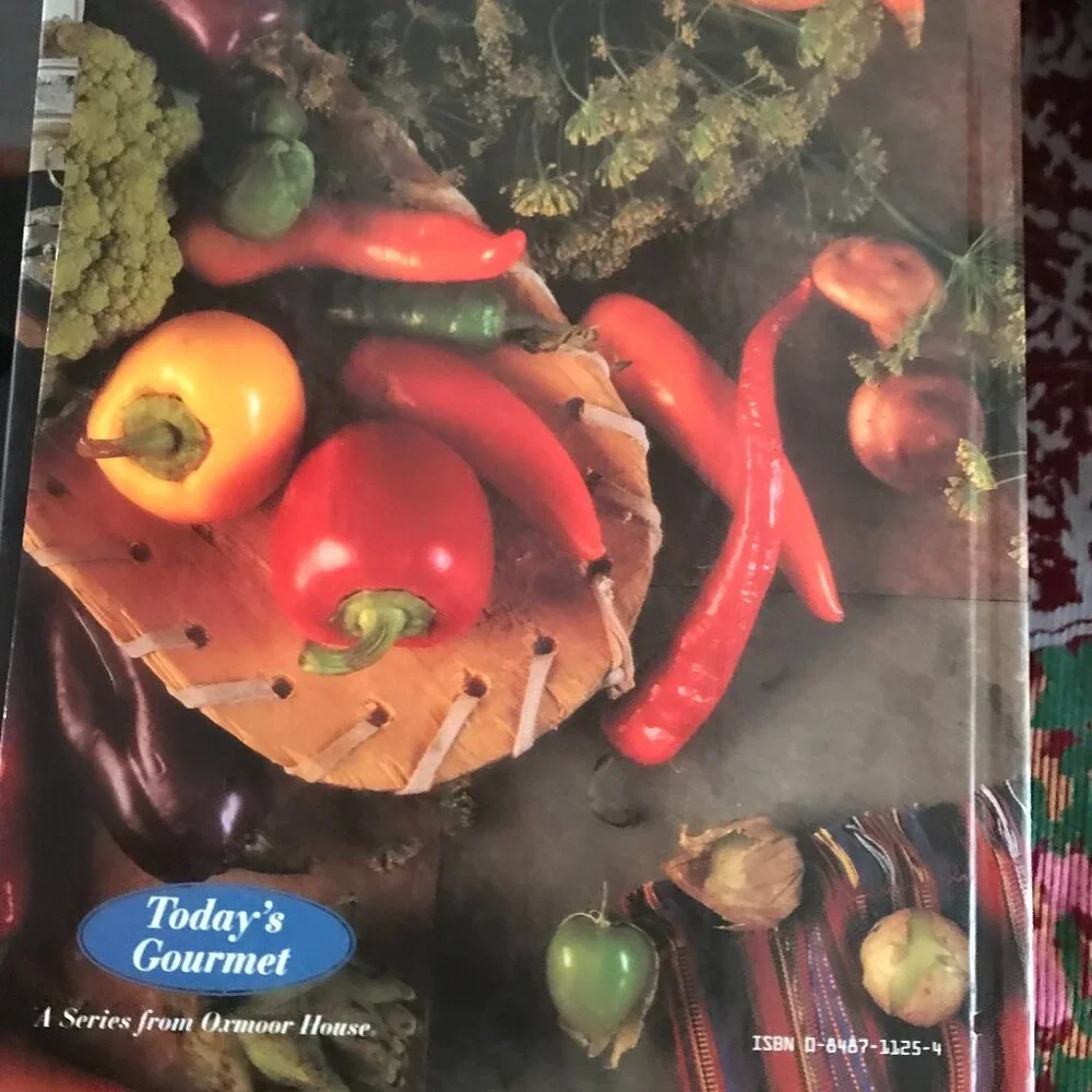 The Low- Fat Way To Cook  from Oxmoor House